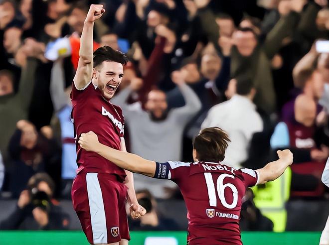 “高尔夫皇帝”伍兹称“腰部恢复速度不快…回归赛场时间未定”